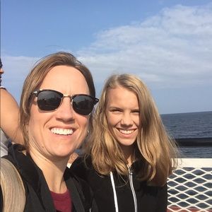 Meet your Posher, Jennifer